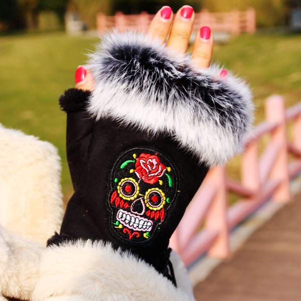 Sugar Skull Black Fingerless Fur Trim Gloves on Model